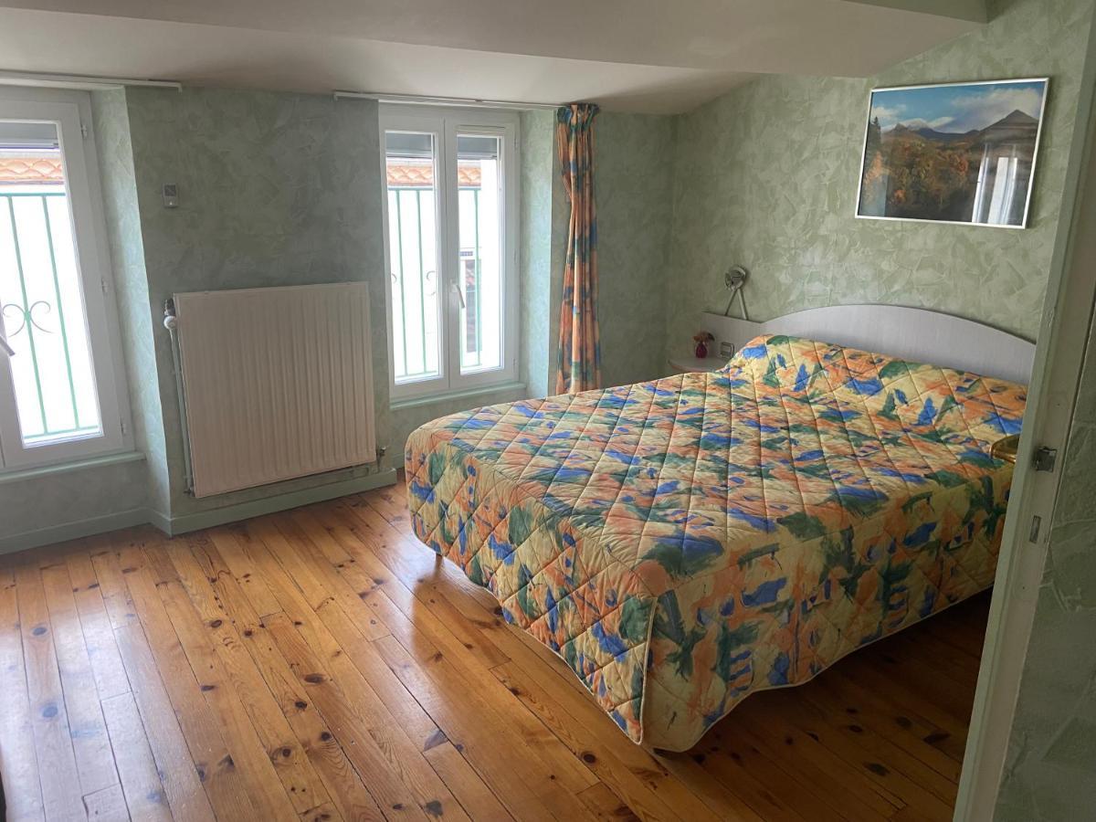 L'Ostalou Hotel Исуар Екстериор снимка
