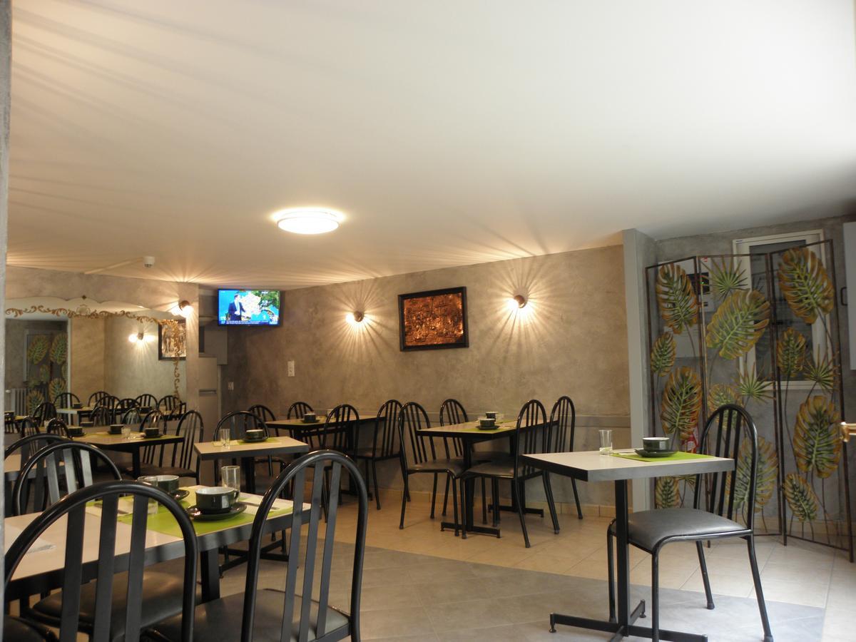 L'Ostalou Hotel Исуар Екстериор снимка